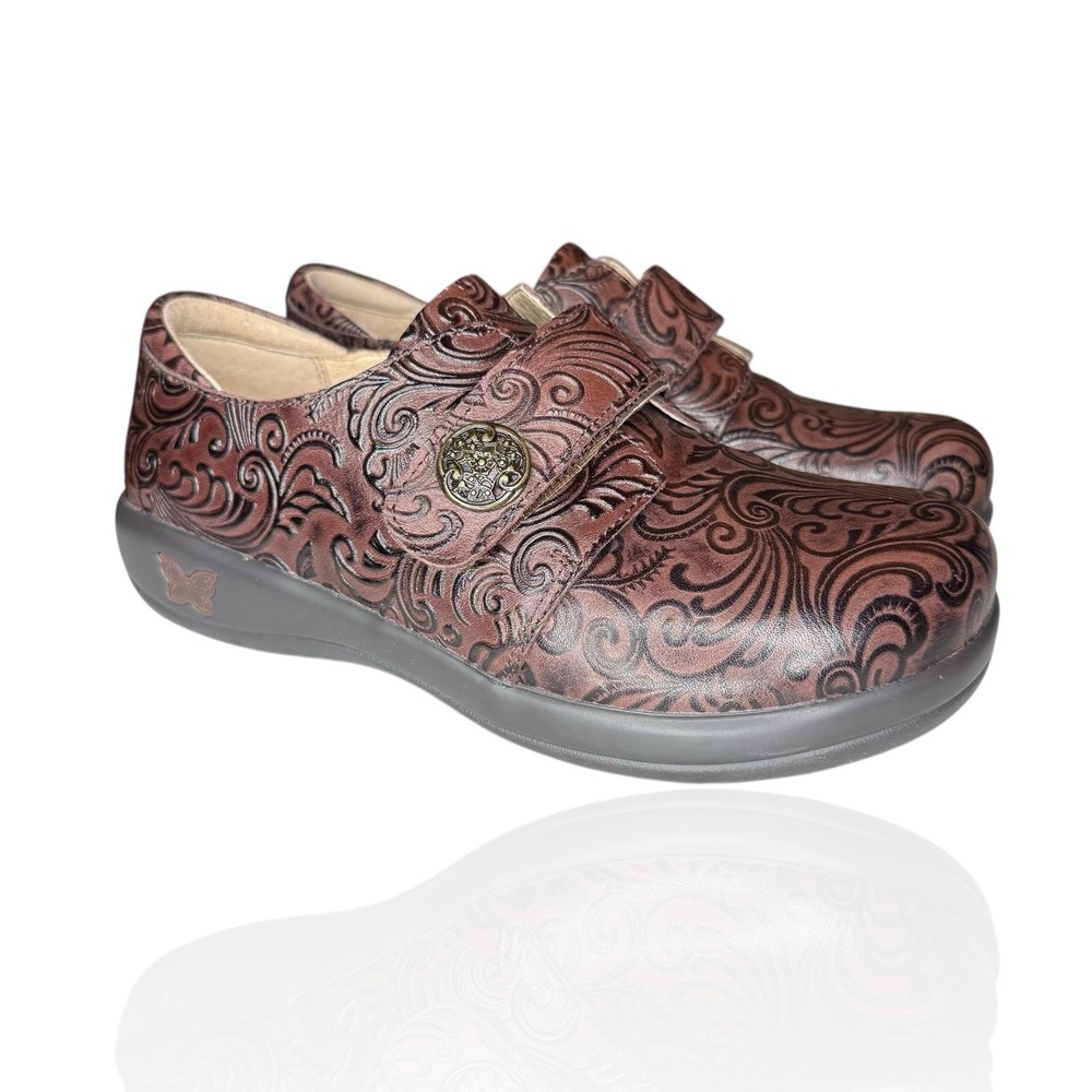 Alegria Joleen Womens Professional Shoe Size US 7-7.5 / EURO 37 Embossed Leather